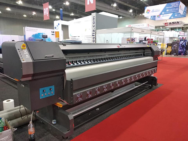 Wide large format solvent printer