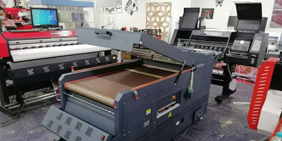 Don't miss this DTF T-shirt printing machine